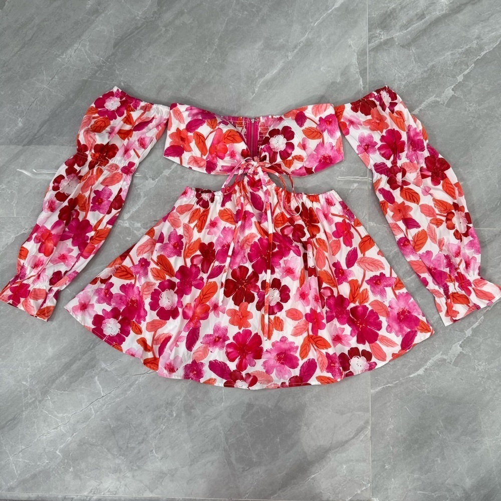 NWOT Women’s Lilly’s Kloset Floral Strapless Long Sleeve Cutout Dress Large